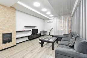 Aram street, 2 bedrooms Beautiful and Sunny apartment DI8210